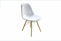 Стол реплика на Eames DSW chair
